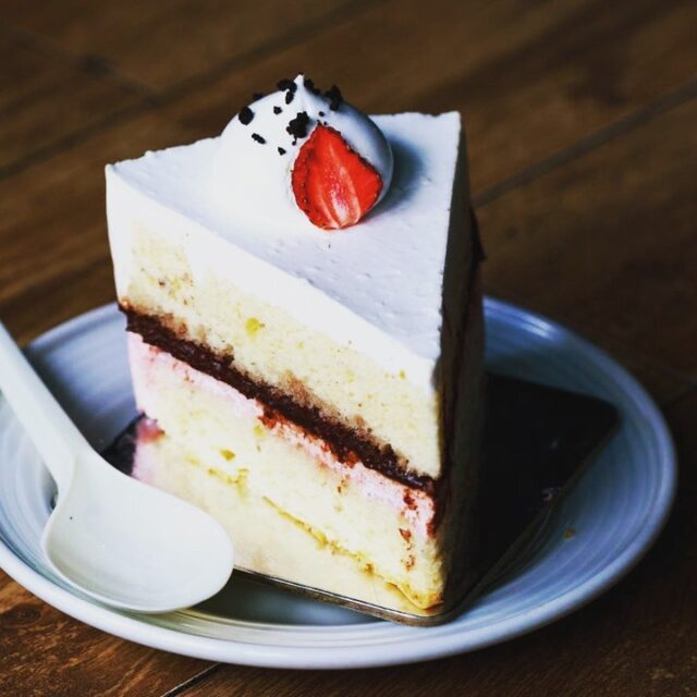 Photo by Quang Nguyen Vinh: https://www.pexels.com/photo/sliced-cake-on-white-saucer-2144112/

Tagged @nigelrsb