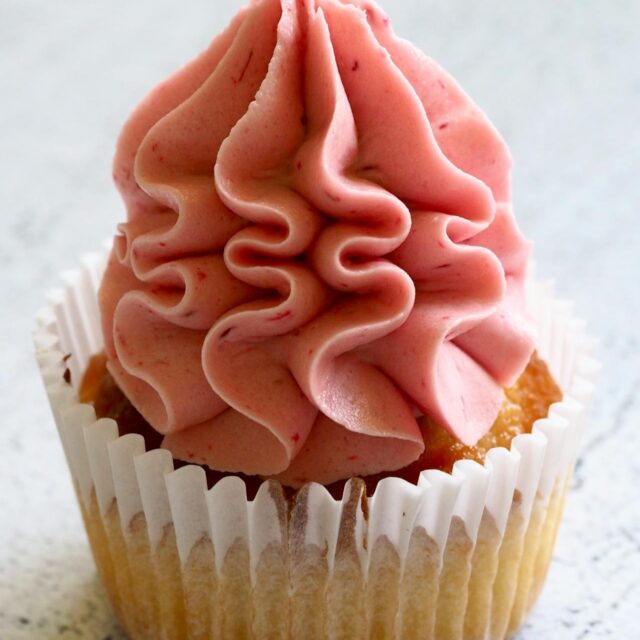 post with #cake for testing purposes only.

Photo by Jess Bailey Designs: https://www.pexels.com/photo/cupcake-with-pink-icing-853005/